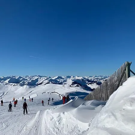 Charmantes Chalet-eckhaus Mit Alpenflair Am Wilden Kaiser 펜션 *