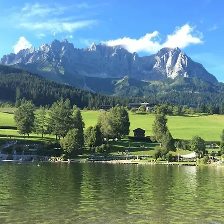 펜션 Charmantes Chalet-eckhaus Mit Alpenflair Am Wilden Kaiser *