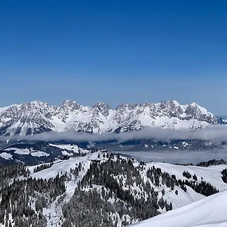 펜션 Charmantes Chalet-eckhaus Mit Alpenflair Am Wilden Kaiser