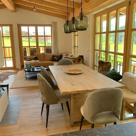 Charmantes Chalet-eckhaus Mit Alpenflair Am Wilden Kaiser 펜션 *